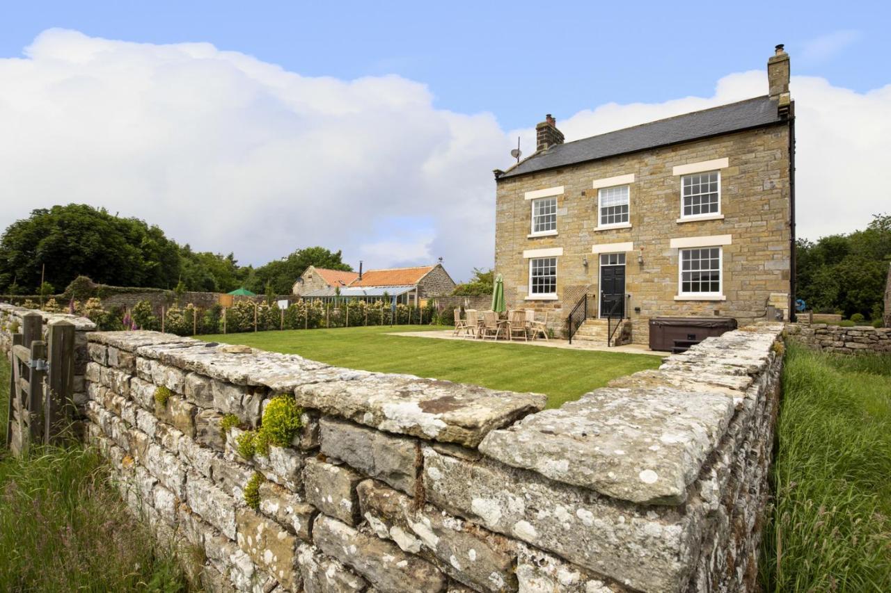 Thirley Cotes Farm Cottages Скарборо Екстер'єр фото