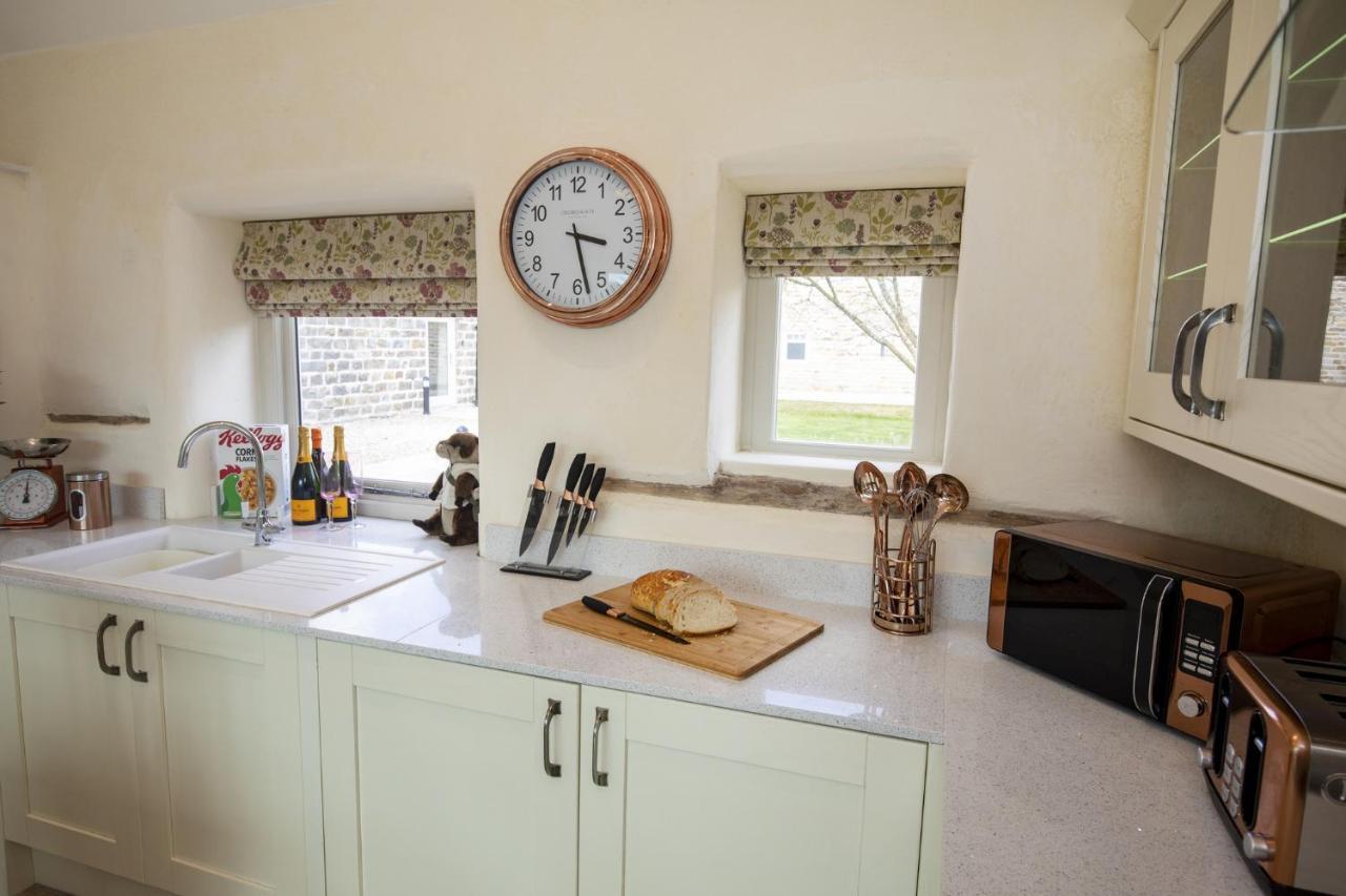 Thirley Cotes Farm Cottages Скарборо Екстер'єр фото